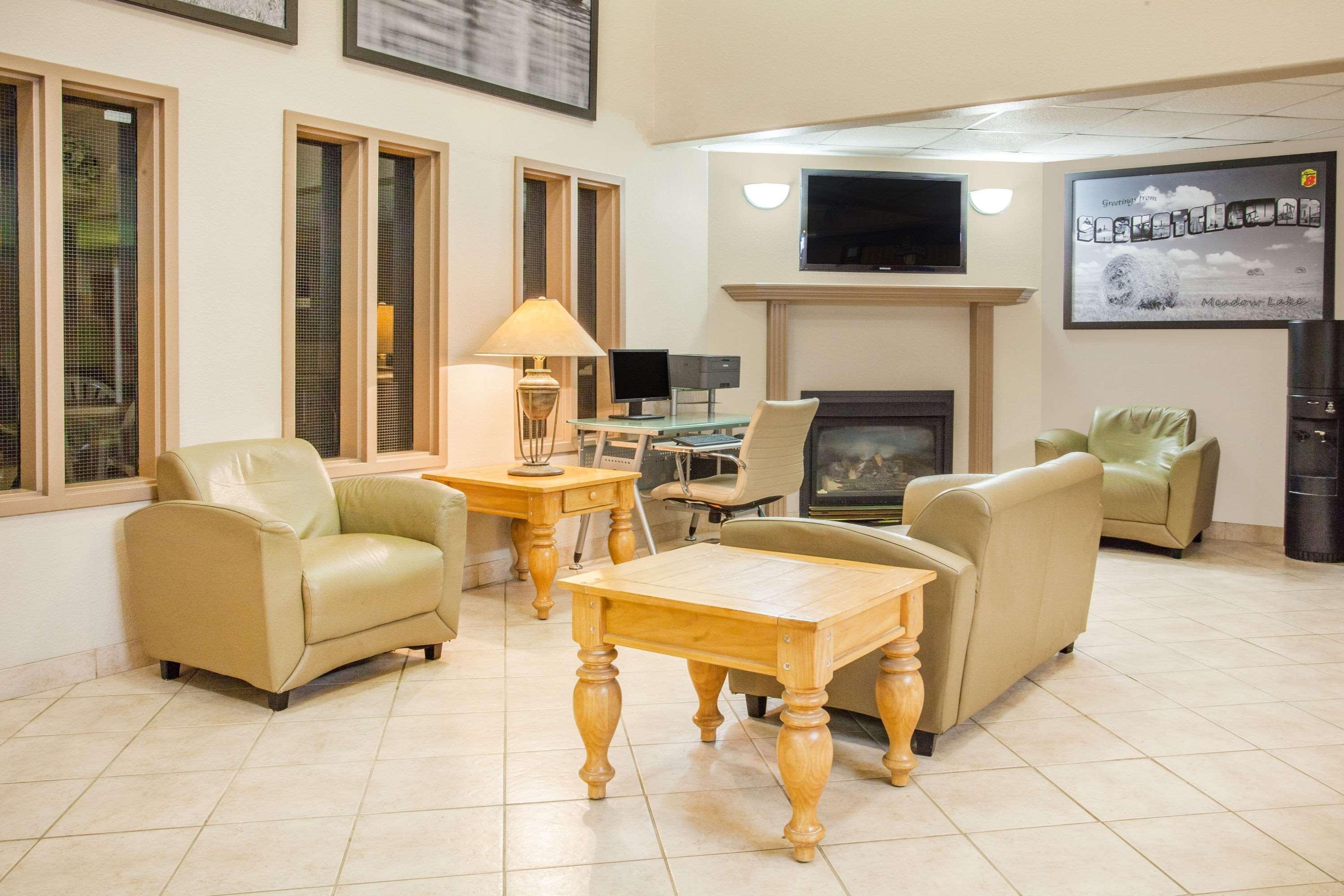 Super 8 By Wyndham Meadow Lake Εξωτερικό φωτογραφία