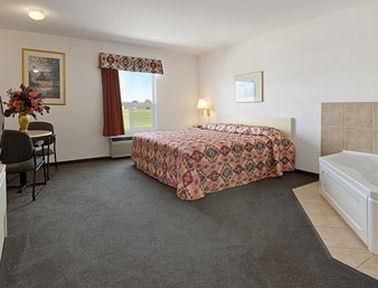 Super 8 By Wyndham Meadow Lake Δωμάτιο φωτογραφία
